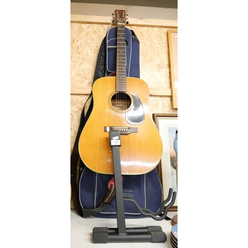 740 - Yamaki Acoustic Guitar, Stand & Carry Case