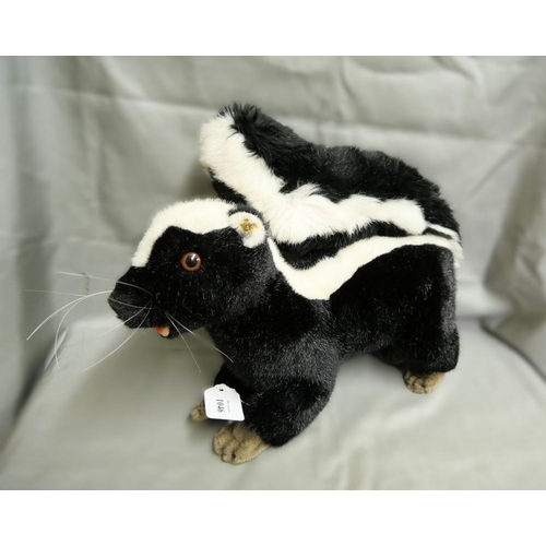 1046 - Steiff Skunk, approx. 36cm Long.