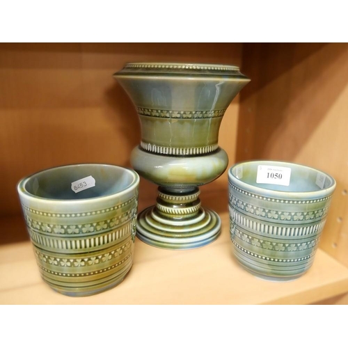 1050 - Wade Irish Pottery Urn Shaped Vase (20cm Tall) and 2 Matching Plant Pots (10cm Tall).