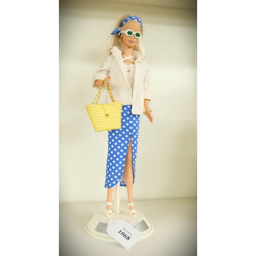 1068 - Barbie - Summer in Rome, approx. 33cm Tall.