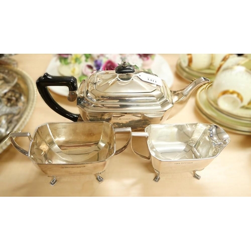 1411 - Silverplated Three Piece Tea Service.