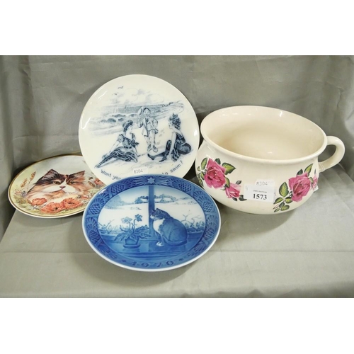 1573 - Chamber Pot & Three Collectors Plates.