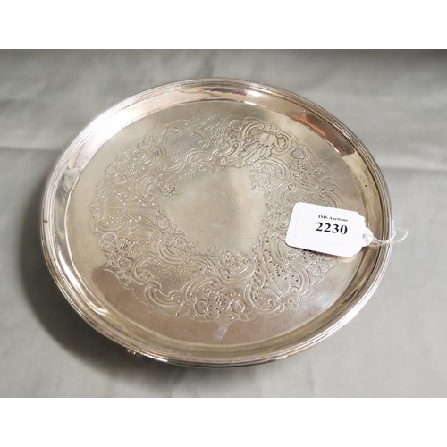 2230 - London Silver Card Tray, approx 20cm in diameter, 11.6oz troy.