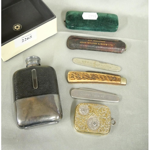 2265 - Box - Spirits Flask, Coin Case, Pocket Knives etc.