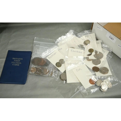 2287 - Box - Assorted UK & World Coins.