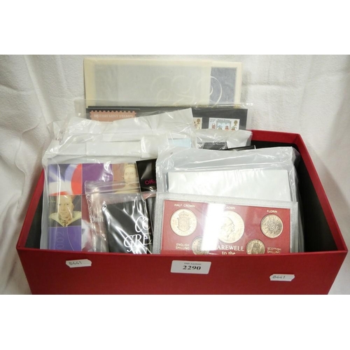 2290 - Box - Collectors Coins & Stamps.