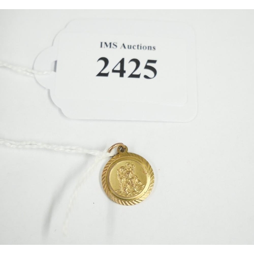 2425 - 9ct Gold St Christopher Pendant, approx 2.1g.