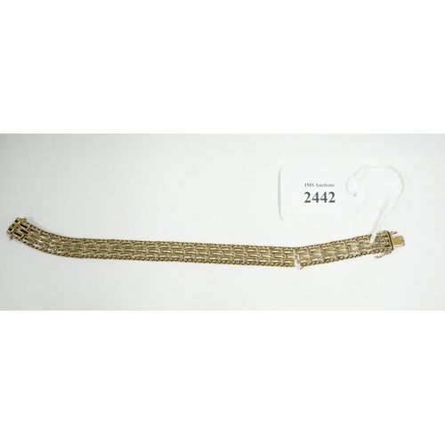 2442 - 8k (333) Gold Bracelet (AF), weighing approx 22.2g