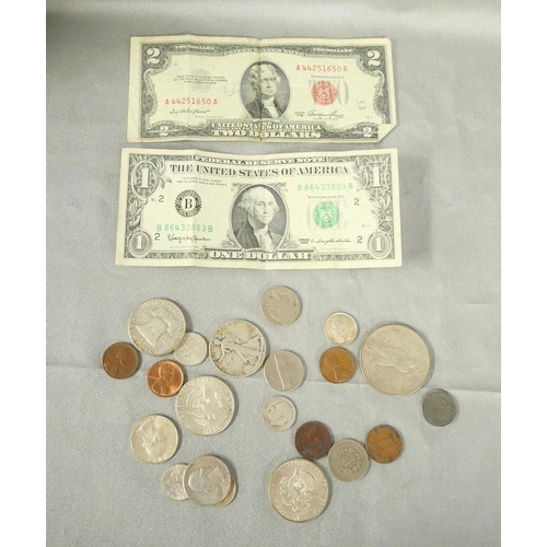 2479 - Box - US Coins & Banknotes.