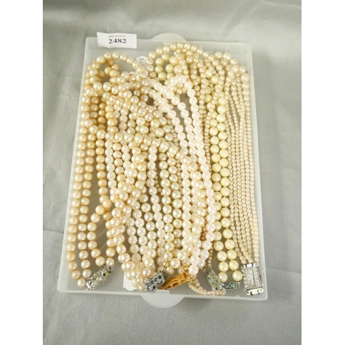 2482 - Box - Assorted Simulated Pearl Necklaces.