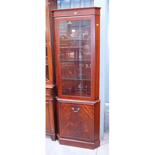 3016 - Mahogany Corner Cabinet