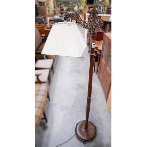 3154 - Mahogany Reading Lamp