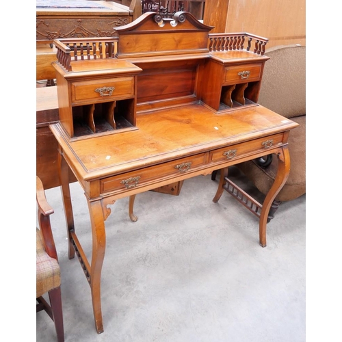 3156 - Edwardian Walnut Cabriole Legged Gallery Back Desk