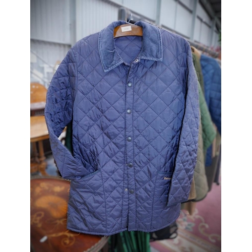 3242 - Barbour Blue Quilted Men's Jacket Size Small