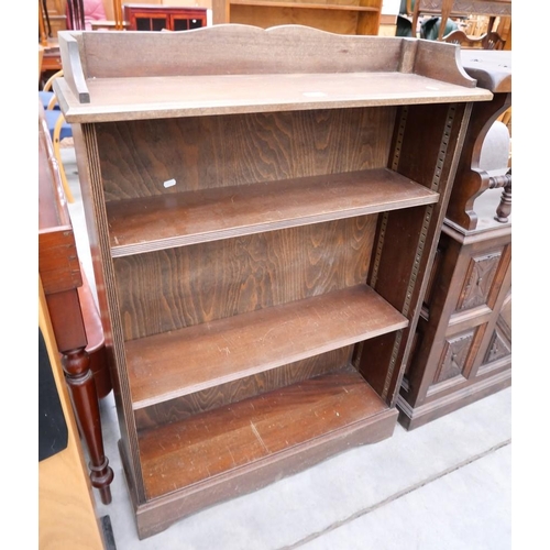 3309 - Mahogany Bookcase With Gallery Back