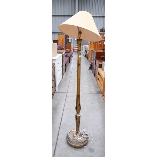 3312 - Chinoiserie Standard Lamp