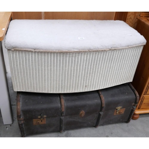 3329 - Vintage Trunk & Wicker Ottoman