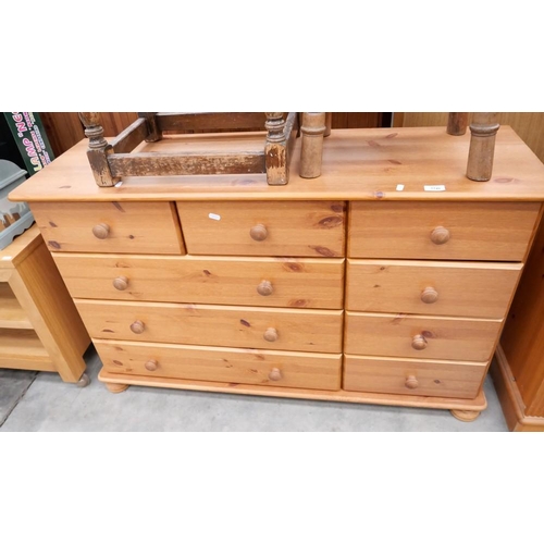 3340 - Pine 9 Drawer Chest