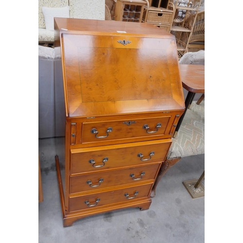 3411 - Yew Writing Bureau