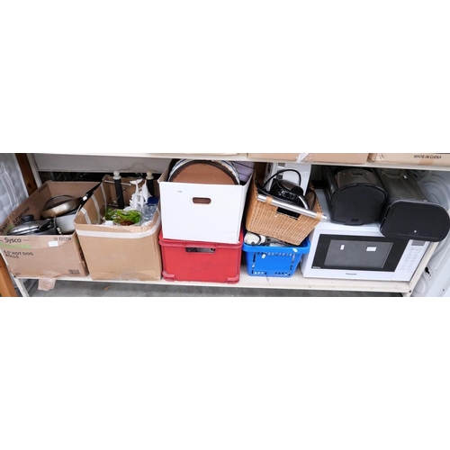 3588 - 9 Boxes- Assorted Kitchen Items