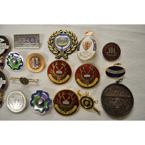 2256 - Box - Curling Medals, Badges, Glass Sweets etc.