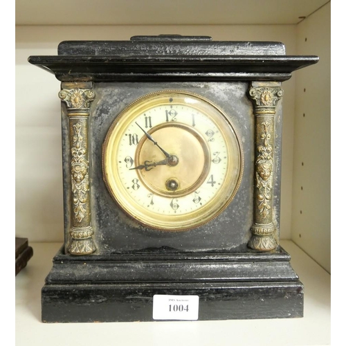 1004 - Early Vintage Mantel Clock.