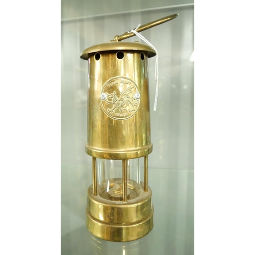 1117 - Welsh Brass Valley Craft Miners Lamp.