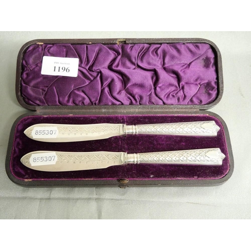 1196 - Pair of Victorian Silverplated Butter Knives in Fitted Case.