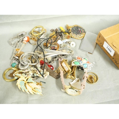 2488 - Box - Assorted Costume Jewellery.