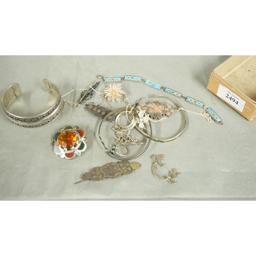 2494 - Box - Assorted White Metal & Costume Jewellery.