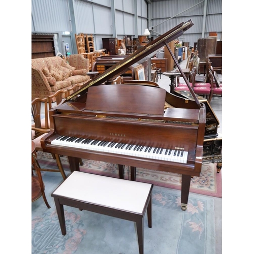 3295 - Yamaha GH1 Baby Grand Piano 1973