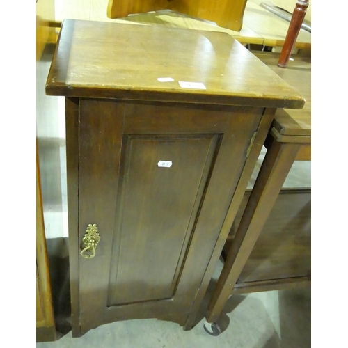 3175 - Mahogany Pot Cupboard