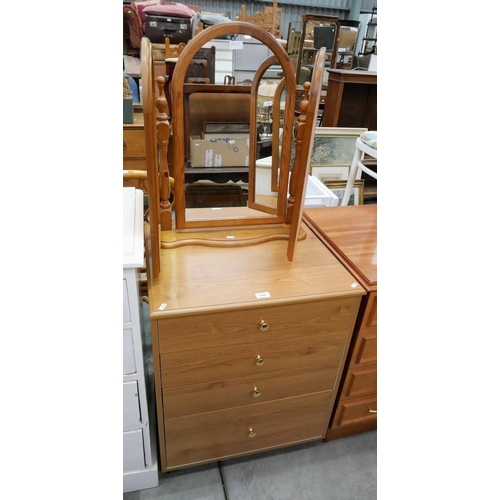 3304 - 4 Drawer Chest & Dressing Mirror. Approx. L 59cm W 51cm H 75cm