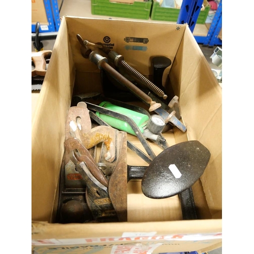 116 - Box - 2 Stanley Planes, 2 G Clamps etc