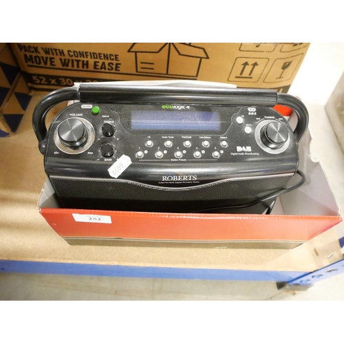 252 - Roberts Digital Radio