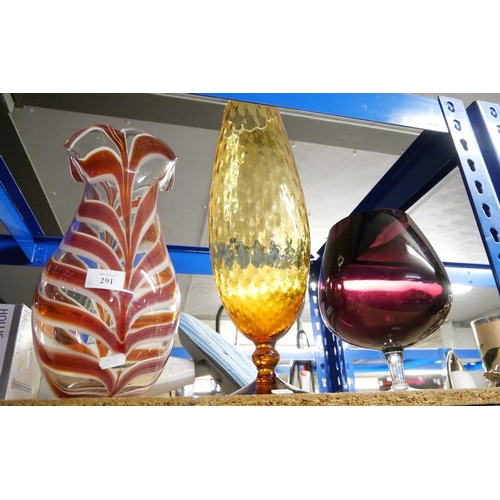 291 - 3 Art Glass Vases