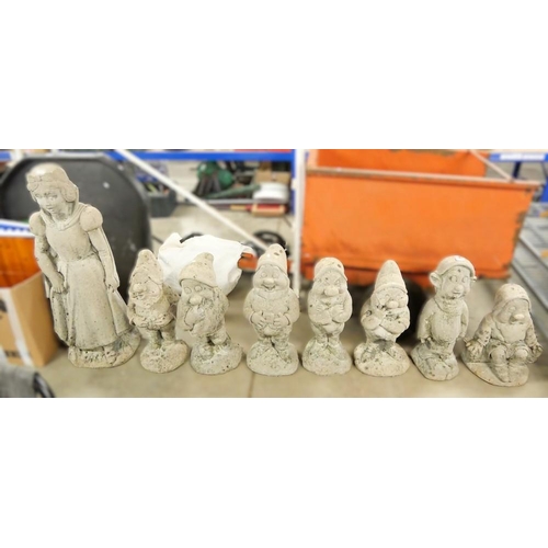 68 - Cast Stone Snow White & The Seven Dwarfs Garden Ornaments