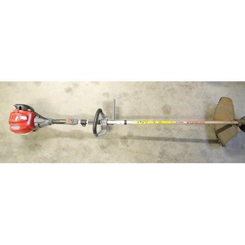 74 - Honda UMK 425E Petrol Strimmer