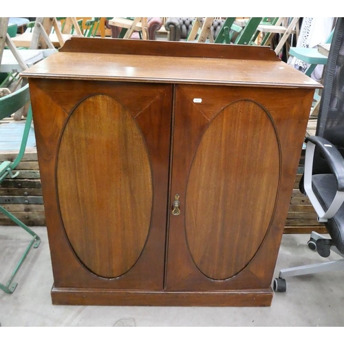 3346 - 20th Century Mahogany Two Door Cupboard, approx 91cm wide.