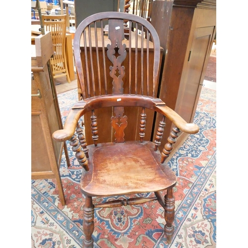 3368 - Antique Windsor Style Country Armchair.