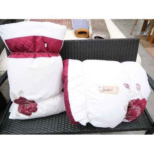 3380 - King Size Duvet Set  Covers.