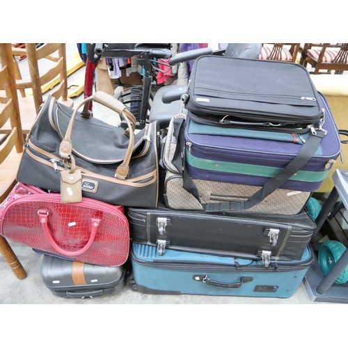 3400 - Collection of Suitcases & Bags.