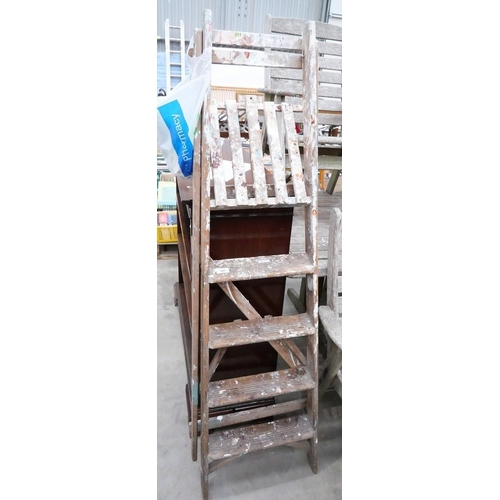 3482 - Set Of Wooden Step Ladders