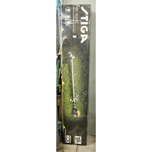 Lot 9         