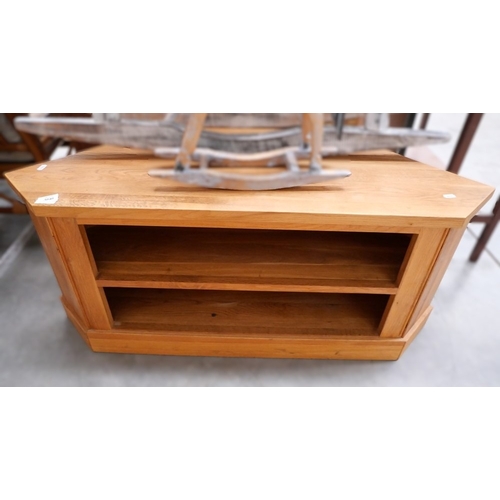 Lot 3040      