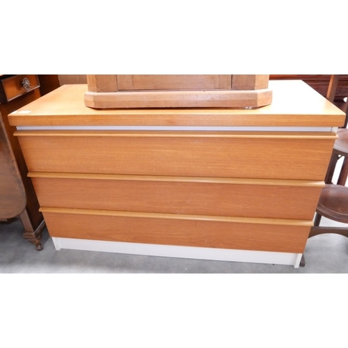 Lot 3043      