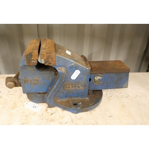 Lot 33        