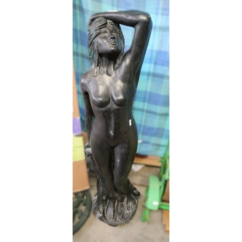 Lot 4         