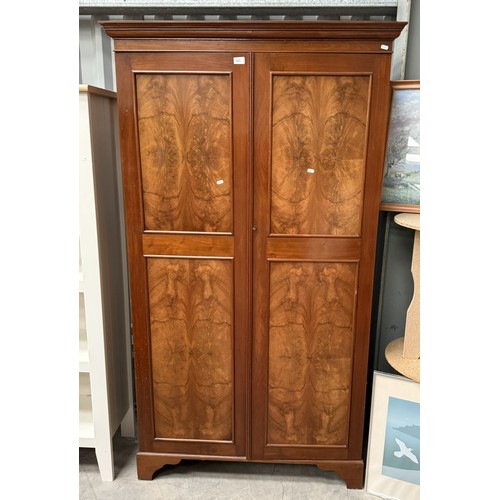 Lot 3021      