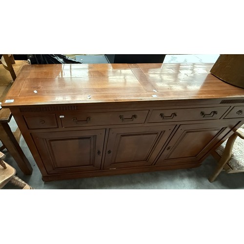 Lot 3027      